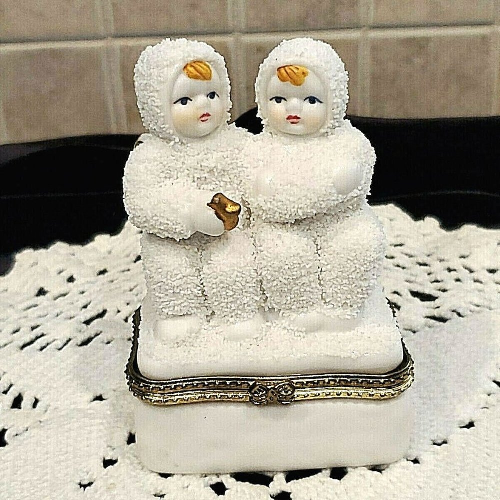 Snowbabies Twin Snow Angels Hinged Trinket Box Holidays Christmas 4" High